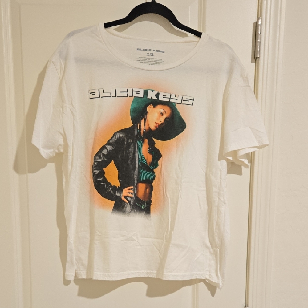 Alicia Keys Graphic White Tee - Short Sleeve